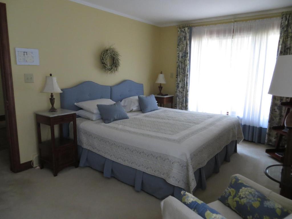 Cedar Gables Bed & Breakfast Niagara-on-the-Lake Quarto foto